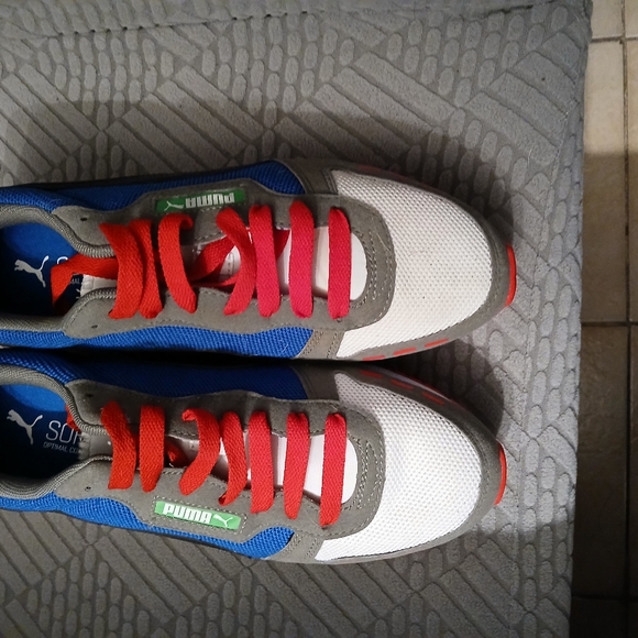 Men's Puma sneakers - Picture 2 of 3